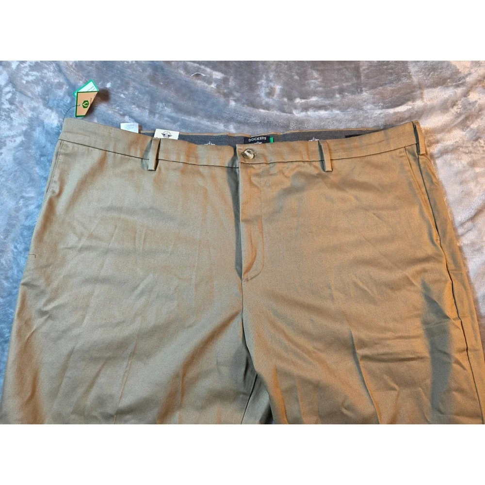 Dockers Signature Khaki Pants Mens 48x29 Tan Iron Free Straight Big & Tall NWT - Picture 2 of 8